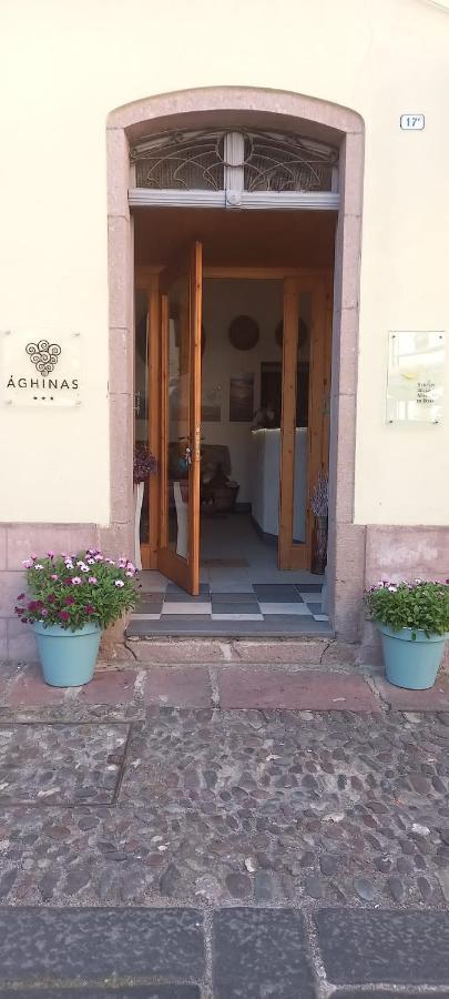 Aghinas Hotel Bosa Exterior photo